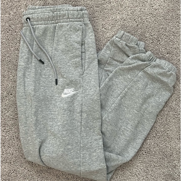 Nike Pants - Nike Fleece Sweatpant Joggers